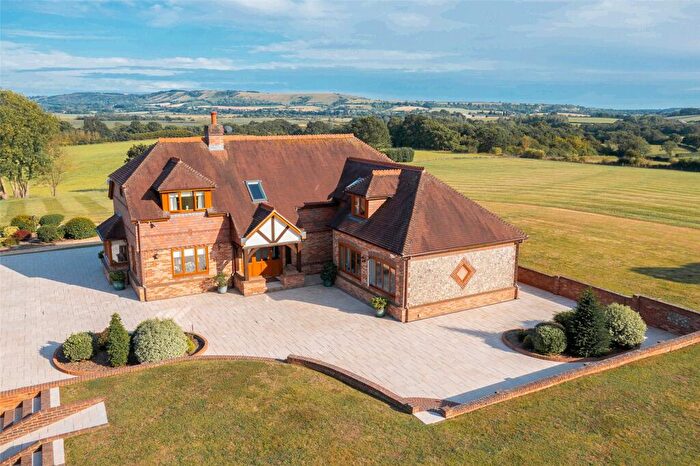 4 Bedroom Detached House For Sale In London Road, Watersfield, Pulborough, West Sussex, RH20