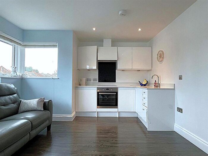 1 Bedroom Apartment For Sale In C Southlands Road, Bromley, BR2