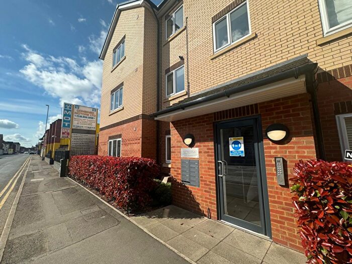 2 Bedroom Flat To Rent In St. Andrews Road, Northampton, NN2