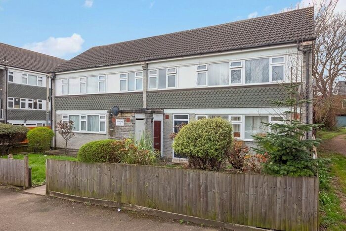 1 Bedroom Maisonette To Rent In Addington Grove, Sydenham, London, SE26