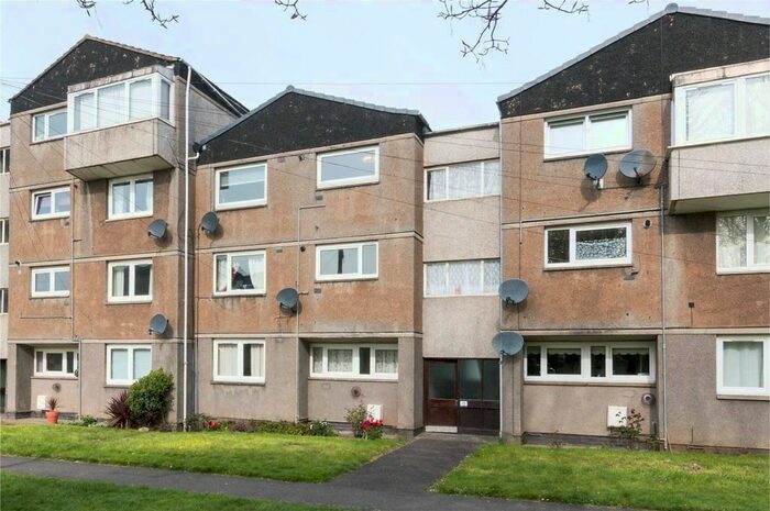 2 Bedroom Flat To Rent In Saughton Mains Terrace, Saughton, Edinburgh, EH11