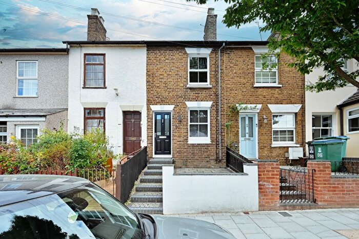 2 Bedroom Terraced House For Sale In Villiers Road, Watford, WD19
