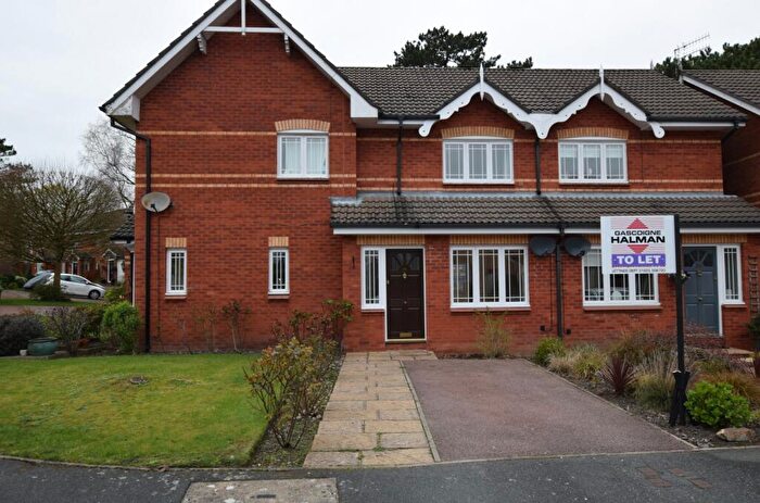 2 Bedroom Terraced House To Rent In Abingdon Close, Macclesfield, SK11