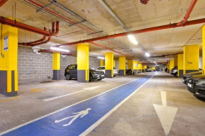 2 Bedroom Apartment For Sale In The Saddler Building, Wharf Road, London, N1 - Photo 10