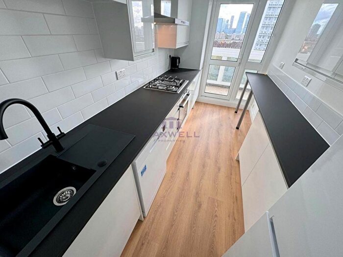 2 Bedroom Flat To Rent In Gayton House, Chiltern Road, London, E3