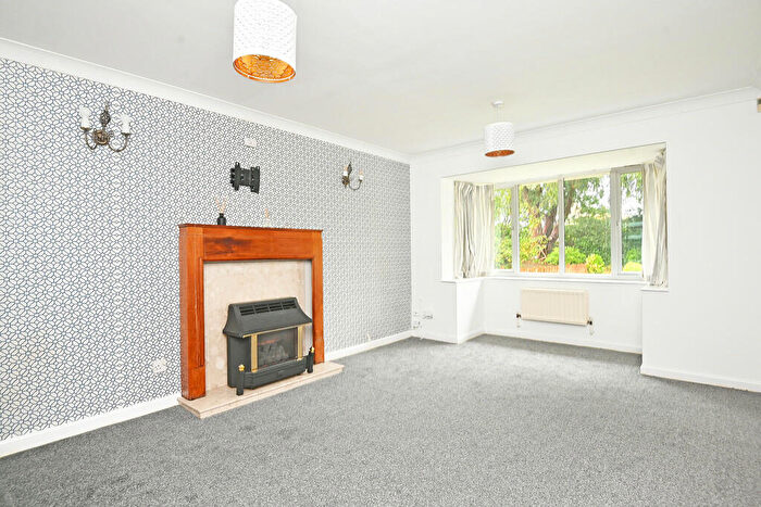 4 Bedroom Detached House For Sale In Stonecrop Drive, Harrogate, HG3