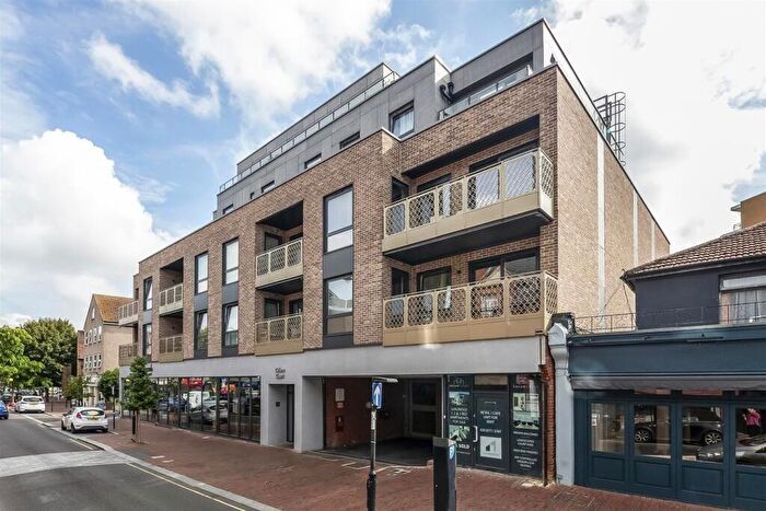 1 Bedroom Flat For Sale In High Street, Purley, CR8