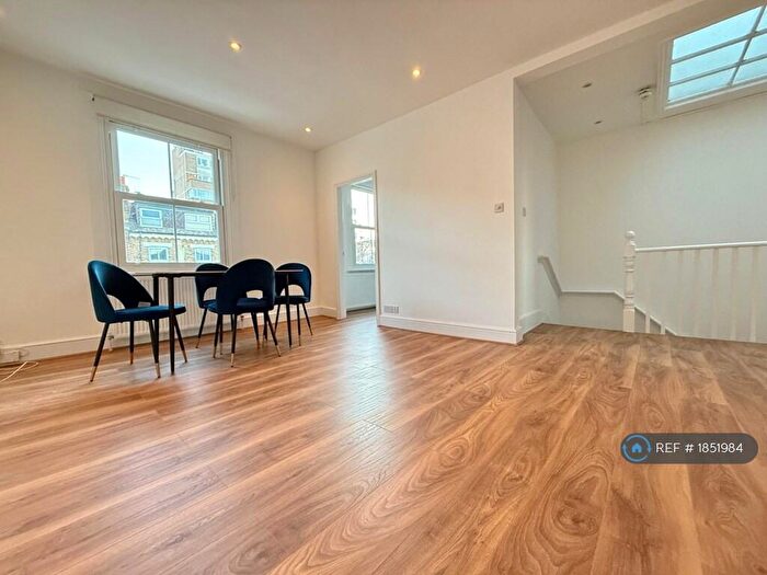 2 Bedroom Flat To Rent In St. Julians Road, London, NW6