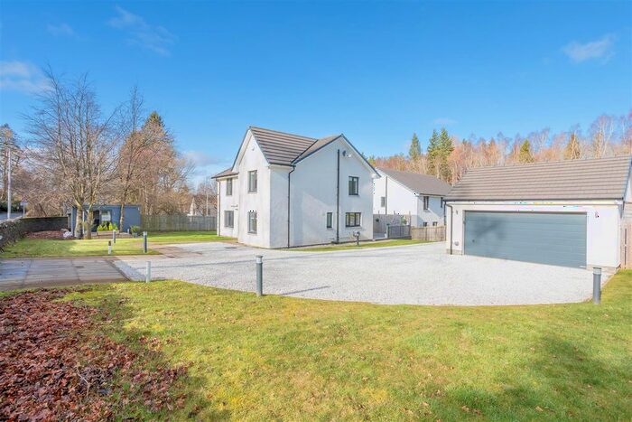 5 Bedroom Detached House For Sale In Forgan Grove, Forgandenny, Perth, PH2