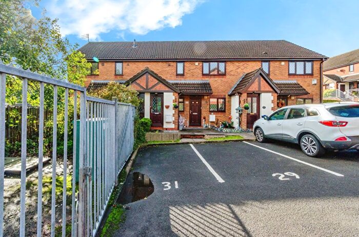 1 Bedroom Flat For Sale In Sandpiper Close, Hednesford, Cannock, Staffordshire, WS12