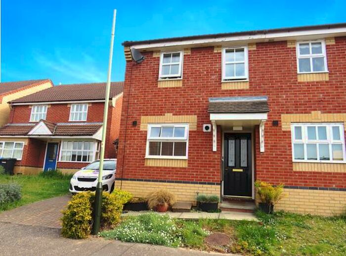 2 Bedroom House To Rent In Edrich Way, Norwich, NR5