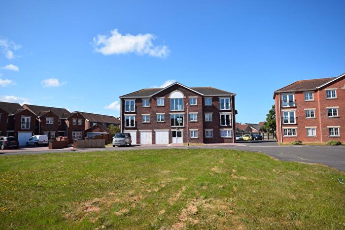 2 Bedroom Flat For Sale In Winston Drive, Skegness, PE25