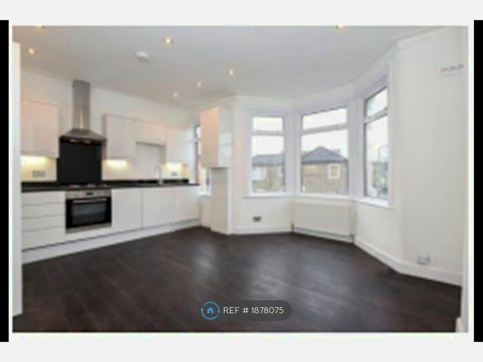 2 Bedroom Maisonette To Rent In Harringay Road, London, N15