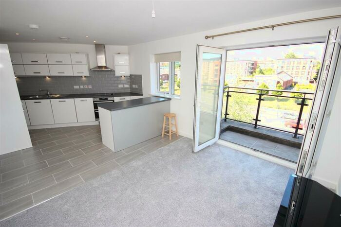 2 Bedroom Apartment To Rent In Springmeadow Road, Birmingham, B15