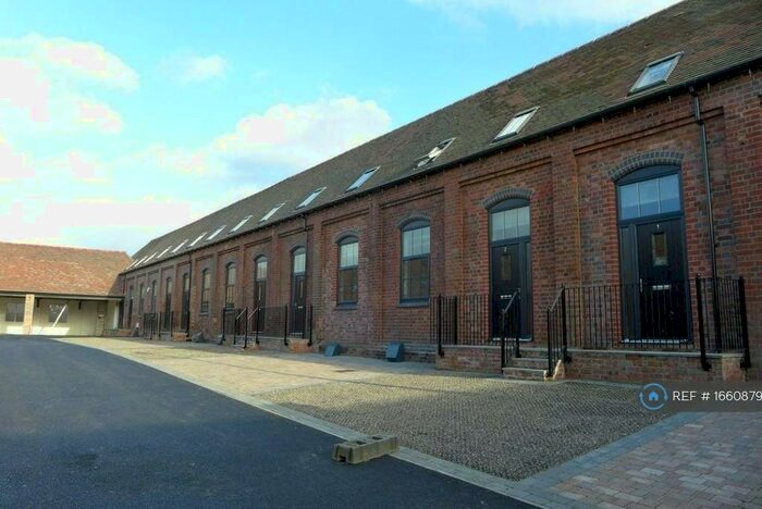 3 Bedroom Terraced House To Rent In Wollescote Forge Mews, Stourbridge, DY9