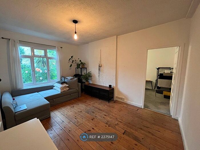 1 Bedroom Flat To Rent In Brixton Hill Court, London, SW2