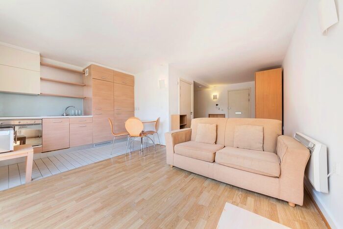 Studio To Rent In Deals Gateway, London, SE13