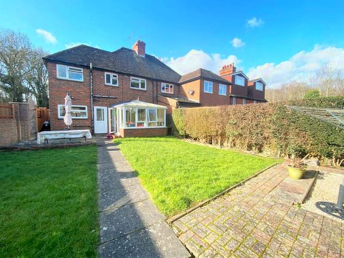 3 Bedroom Semi-Detached House To Rent In Merrow Lane, Guildford, GU4