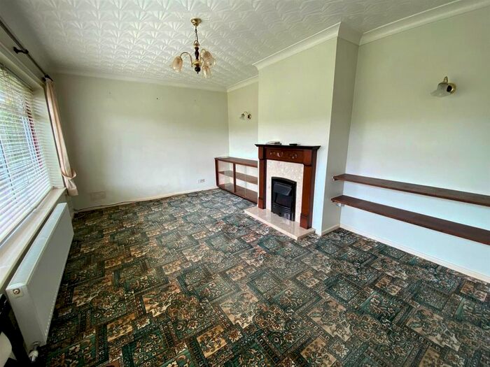 2 Bedroom Detached Bungalow For Sale In Conrad Road, Oulton Broad