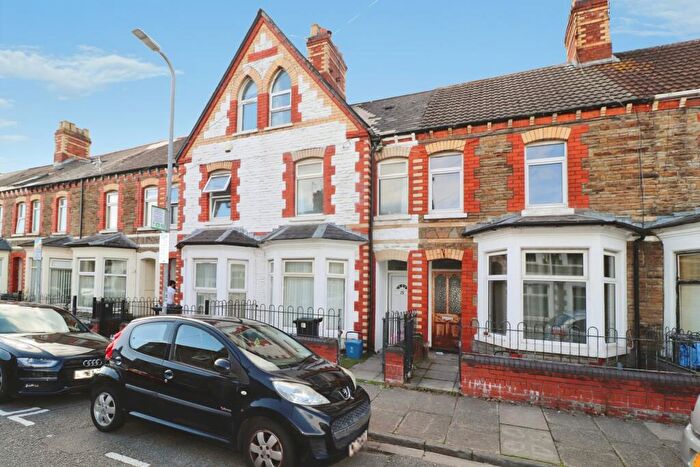 3 Bedroom Terraced House To Rent In Dalton Street, Cathays, Cardiff, CF24
