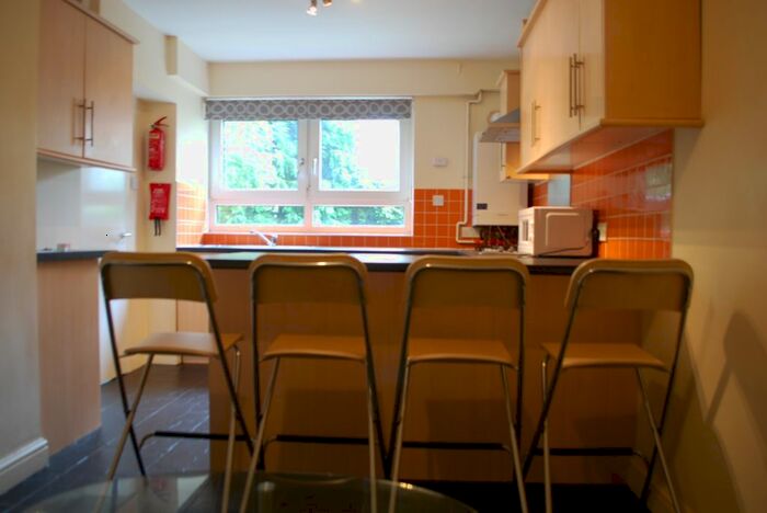 4 Bedroom Flat To Rent In Ampthill Square, London, NW1