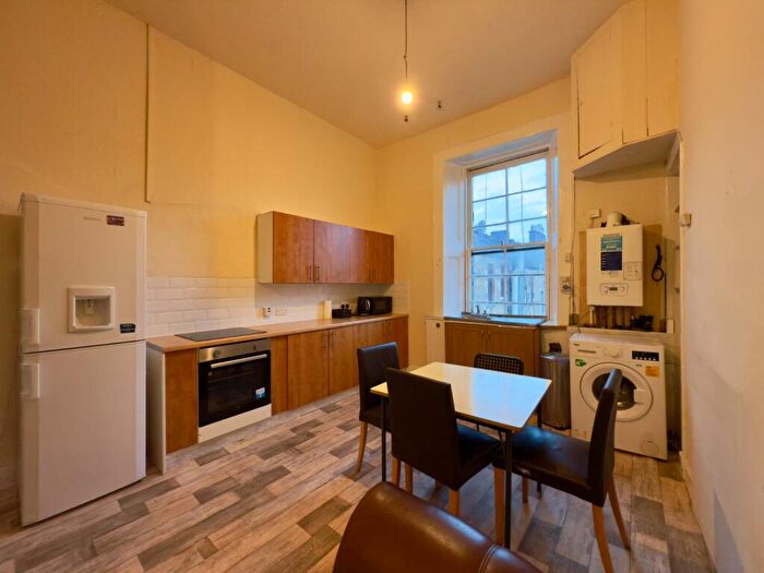 4 Bedroom Flat To Rent In Otago Street, Hillhead, Glasgow, G12