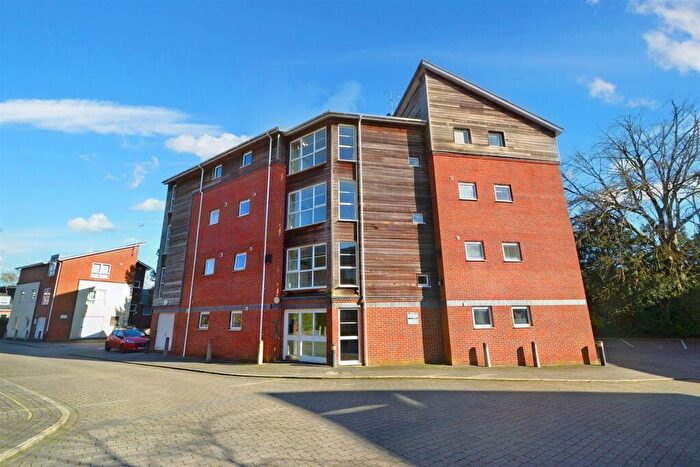 1 Bedroom Flat To Rent In Winchester, SO23