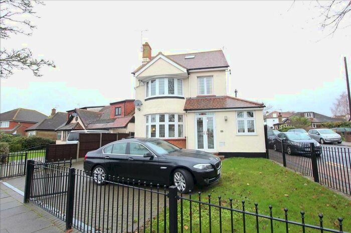 4 Bedroom Detached House To Rent In Western Road, Leigh-On-Sea, SS9