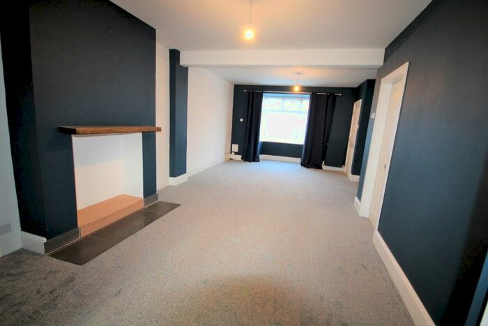 3 Bedroom Semi-Detached House To Rent In Starkey Crescent, York, YO31