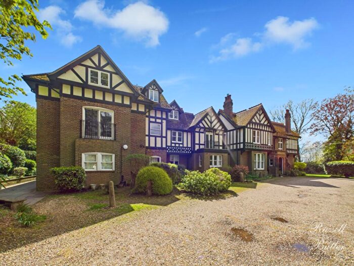 1 Bedroom Flat To Rent In Seven Gables, Buckingham Road, Winslow, MK18