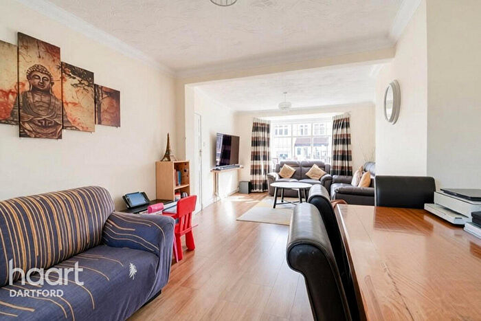 3 Bedroom Terraced House For Sale In Church Road, Bexleyheath, DA7