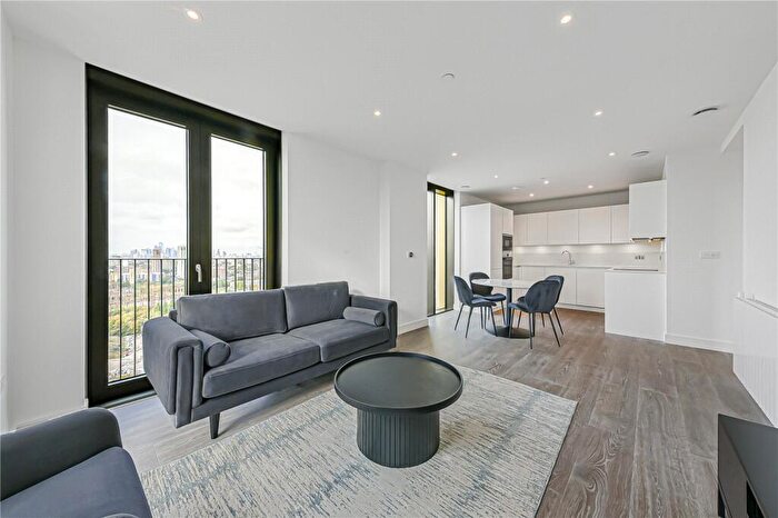 2 Bedroom Flat To Rent In Menara Point, West Ham, E16