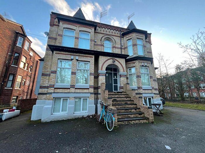 2 Bedroom Apartment To Rent In Demesne Road, Whalley Range, Manchester, M16