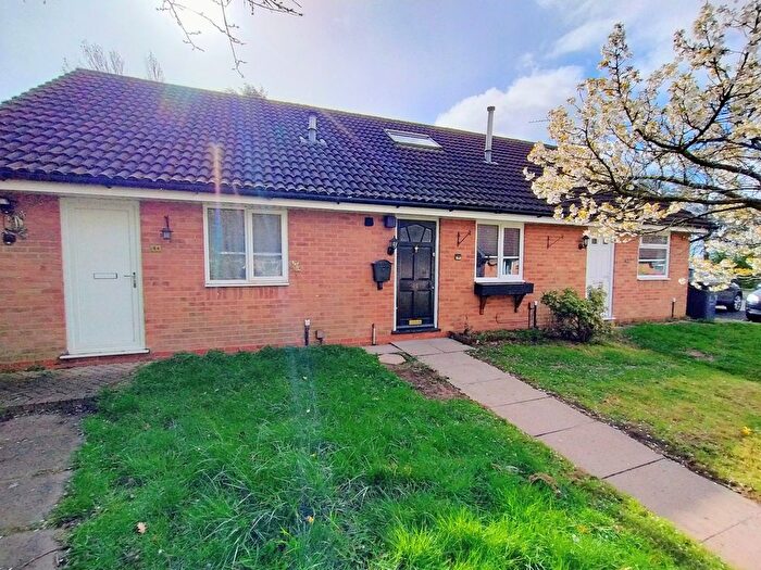 2 Bedroom Terraced Bungalow To Rent In Snowdon Way, Bushbury, Wolverhampton, WV10
