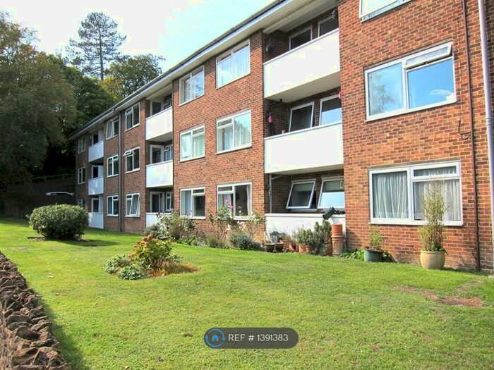 1 Bedroom Flat To Rent In Guildown Road, Guildford, GU2