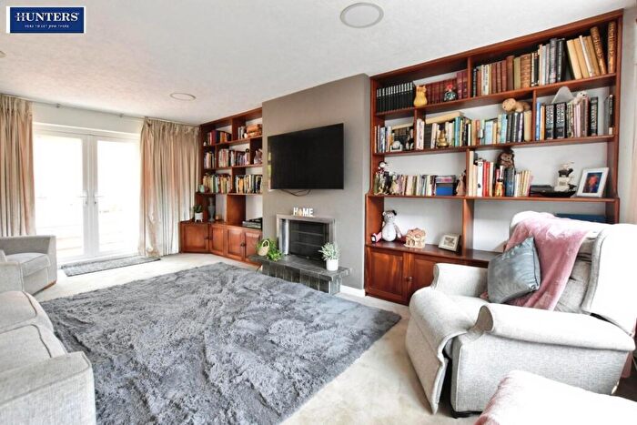 3 Bedroom Detached Bungalow For Sale In Valewood, Bottesford, DN16