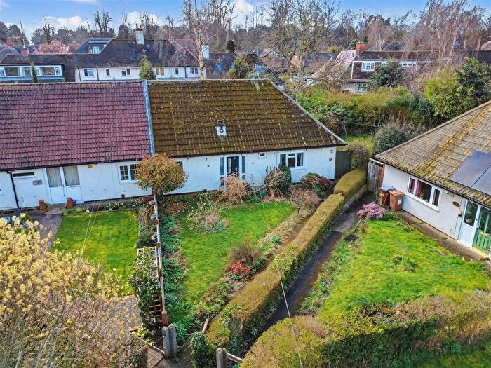 2 Bedroom Semi Detached Bungalow For Sale In Hawton Crescent, Nottingham, NG8