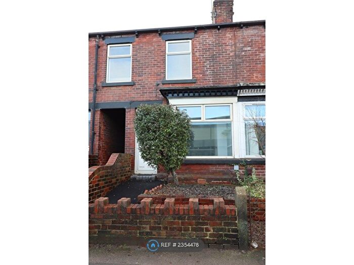 2 Bedroom Terraced House To Rent In Middlewood Road, Sheffield, S6