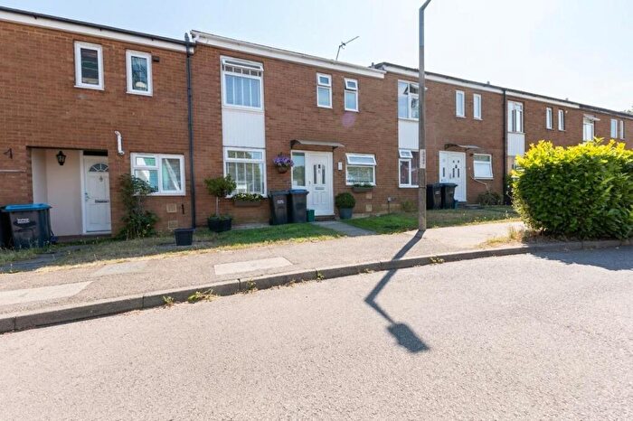 3 Bedroom Terraced House For Sale In Woodwards, Harlow, CM19