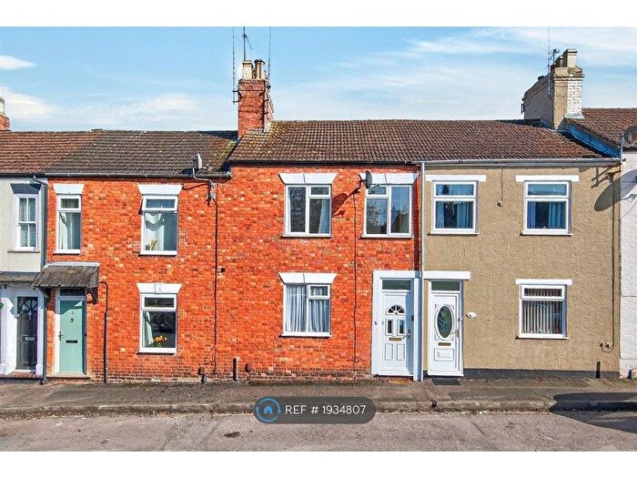 2 Bedroom Terraced House To Rent In Church Street, New Bradwell, Milton Keynes, MK13