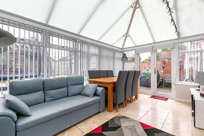 5 Bedroom Terraced House For Sale In Buckmans Road, Crawley, West Sussex, RH11