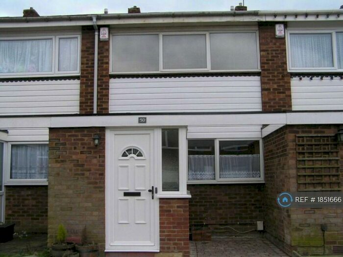 2 Bedroom Terraced House To Rent In Place Farm Avenue, Kent, BR6