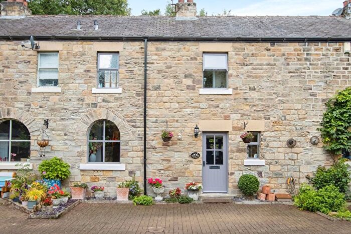 2 Bedroom Terraced House For Sale In Lime Pit Lane, Stanley, Wakefield, West Yorkshire, WF3