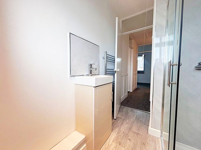 2 Bedroom End Of Terrace House To Rent In Windsor Close, Quorn, LE12