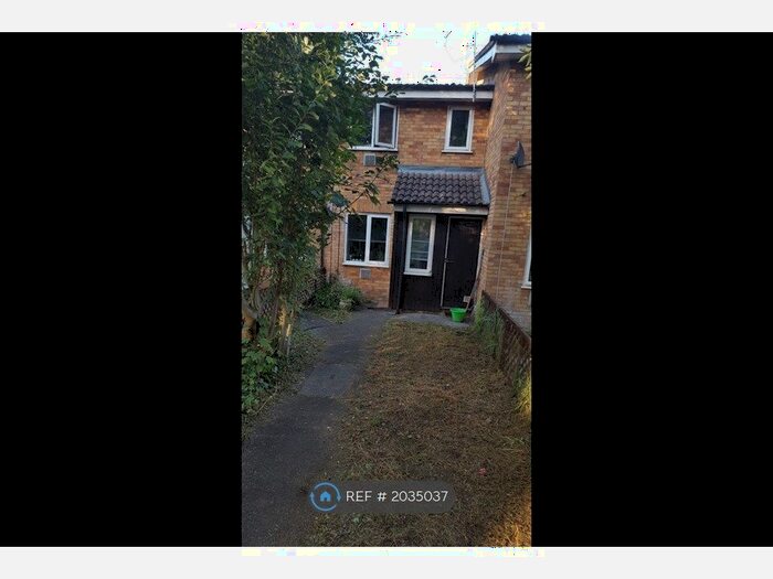 1 Bedroom Terraced House To Rent In Tall Trees, Slough, SL3