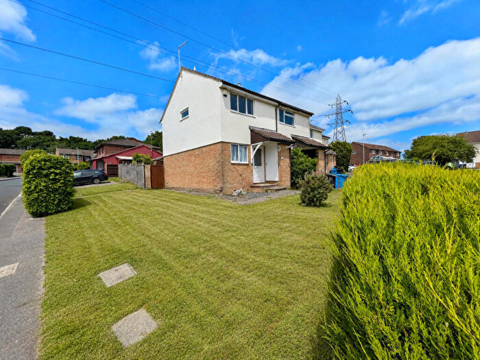 2 Bedroom Terraced House For Sale In Viscount Walk, Bournemouth, BH11