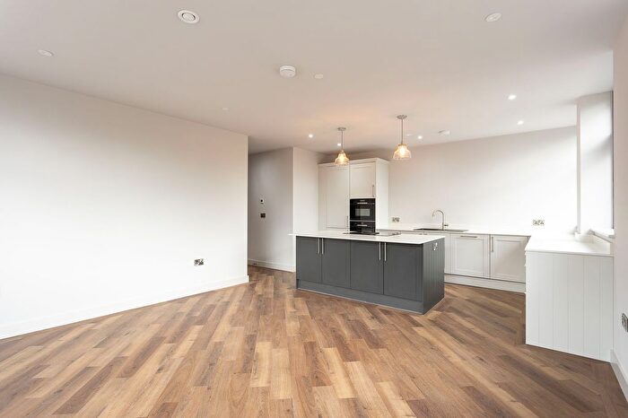 2 Bedroom Flat For Sale In Pool Road, Pool In Wharfedale, LS21