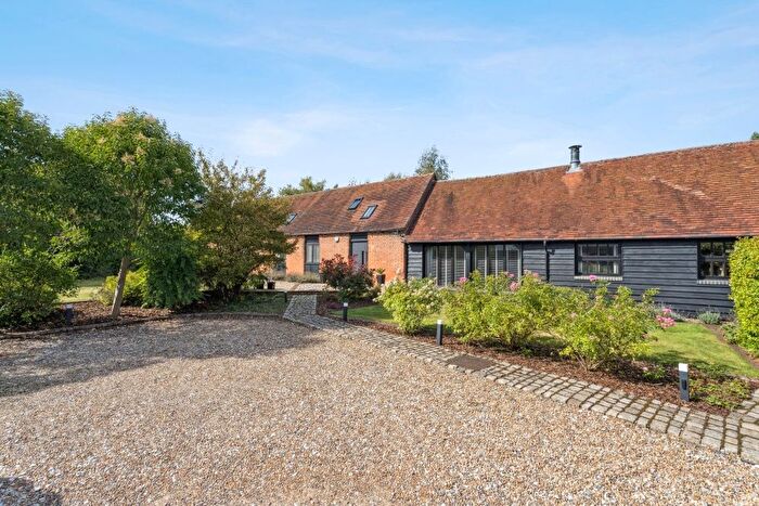 5 Bedroom Barn Conversion For Sale In Chalkshire Road, Butlers Cross, Aylesbury, HP17