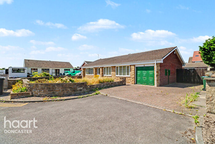 3 Bedroom Detached House For Sale In Downland Close, Balby, Doncaster, DN4