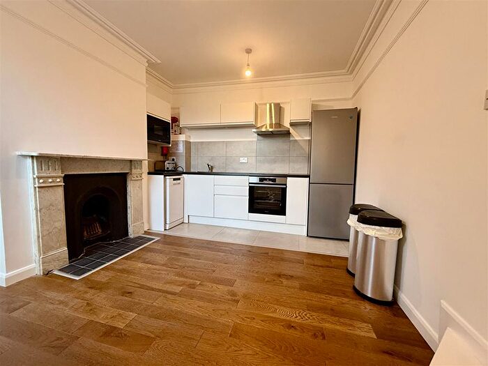 1 Bedroom Flat To Rent In Sotheby Road, N5